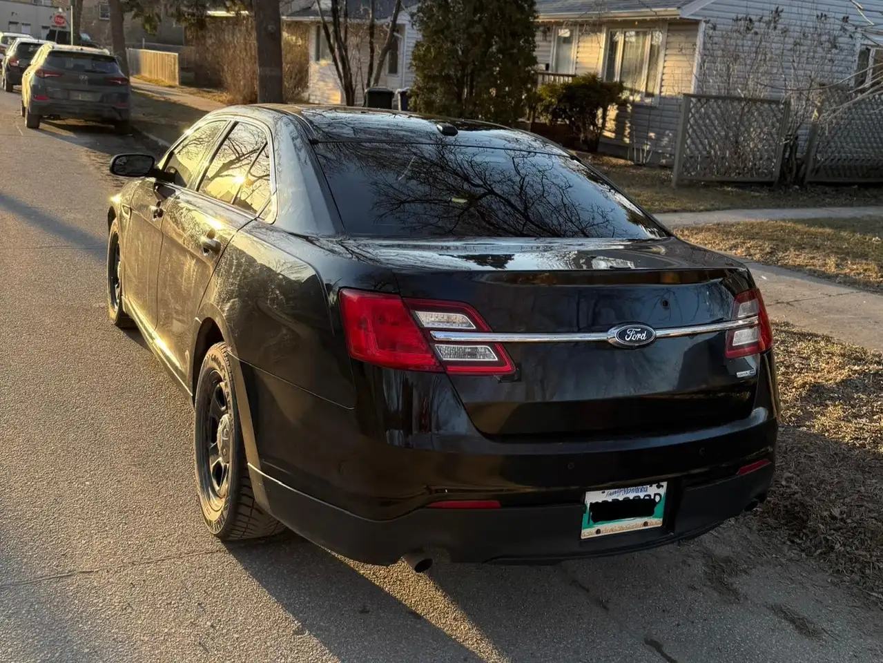 Ford Police Interceptor Sedan снимка Ford Police Interceptor Sedan