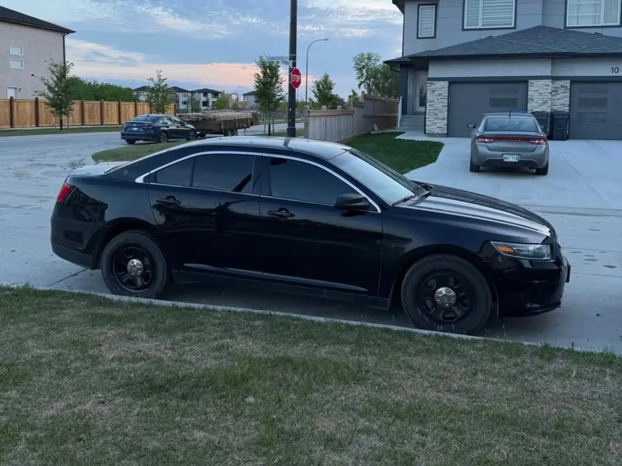Ford Police Interceptor Sedan снимка Ford Police Interceptor Sedan
