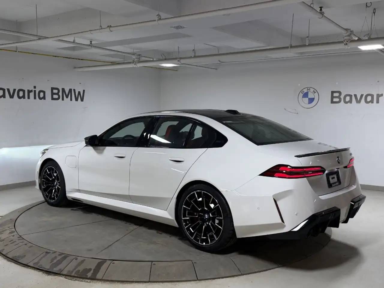 BMW M5 снимка BMW M5