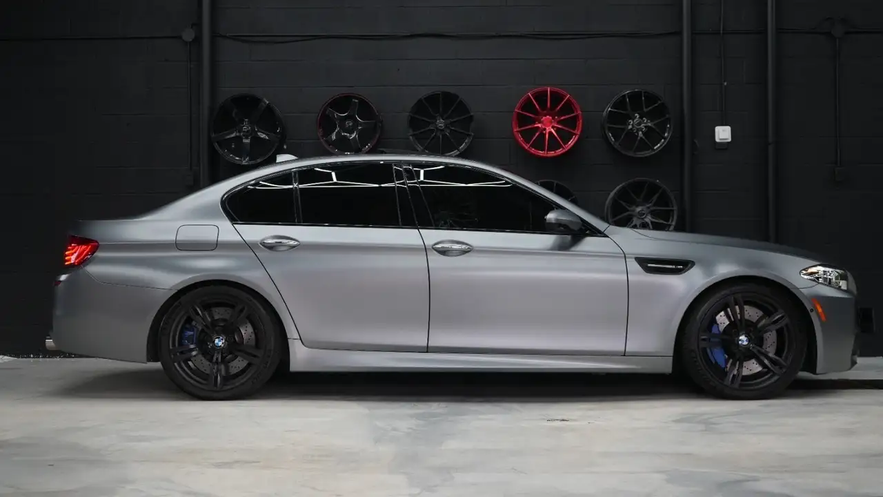 BMW M5 photo BMW M5