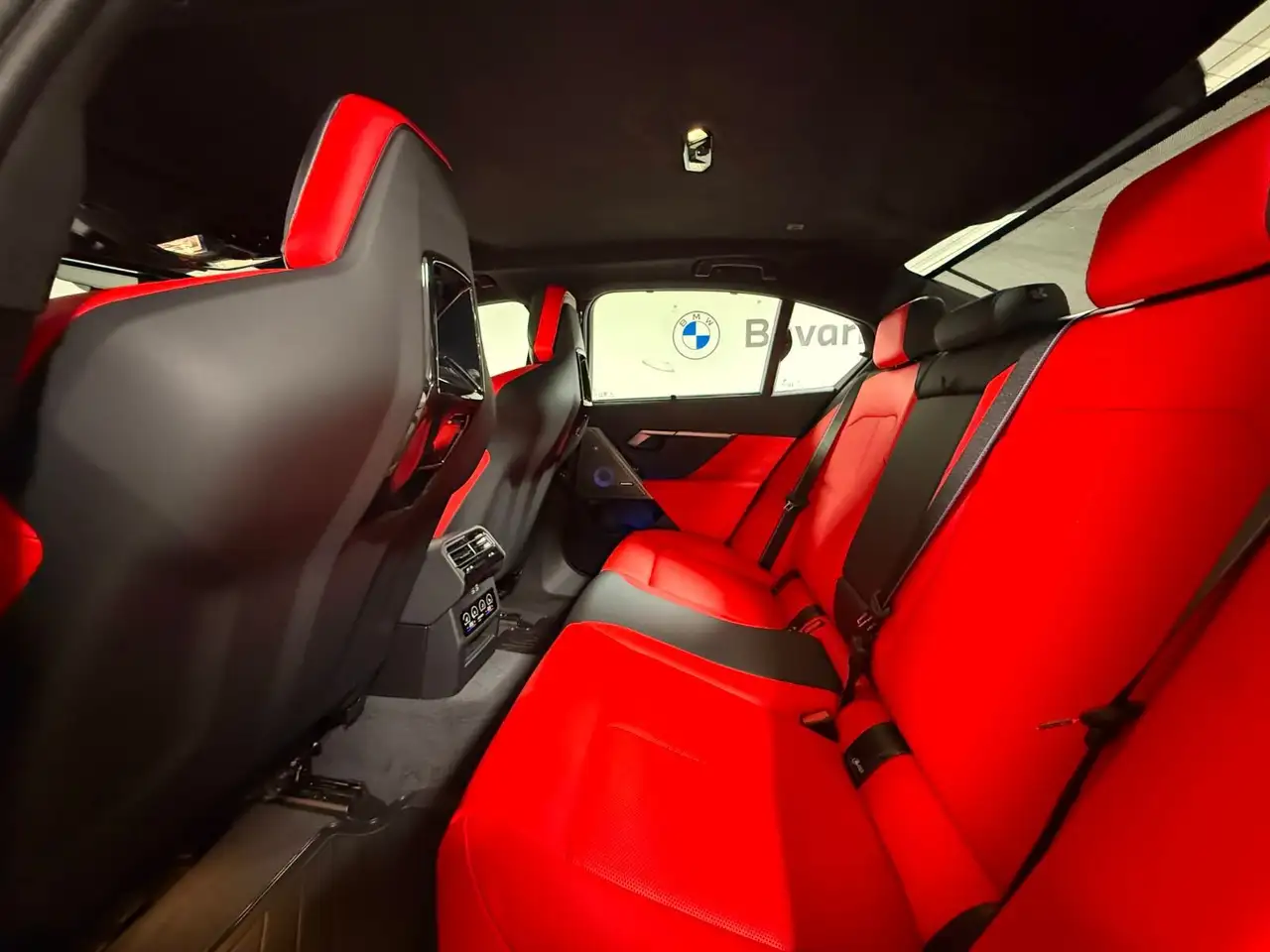 BMW M5 снимка BMW M5