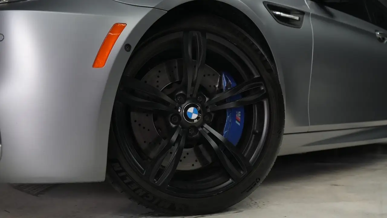 BMW M5 photo BMW M5