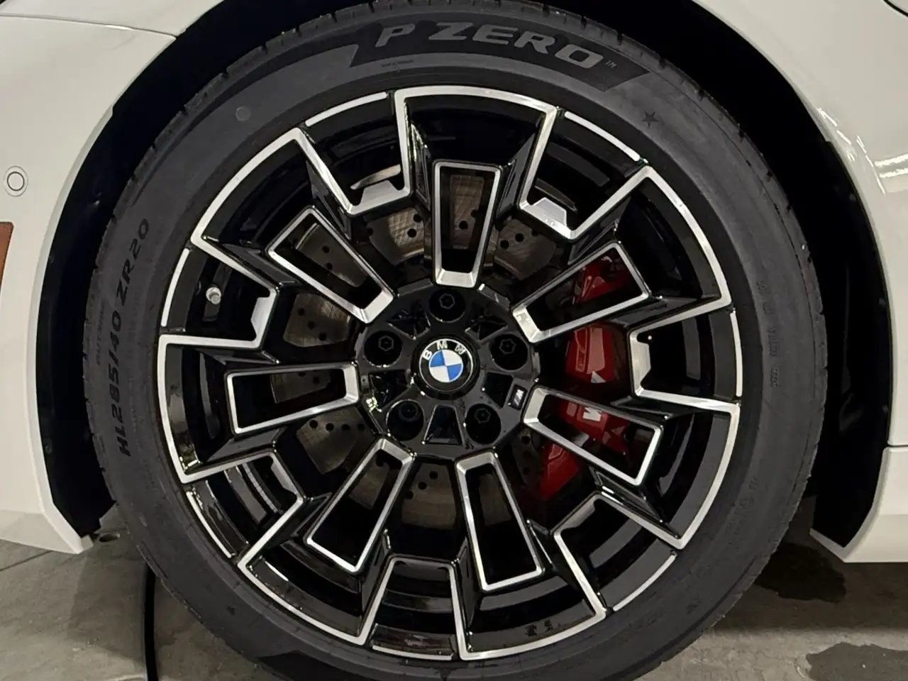 BMW M5 снимка BMW M5