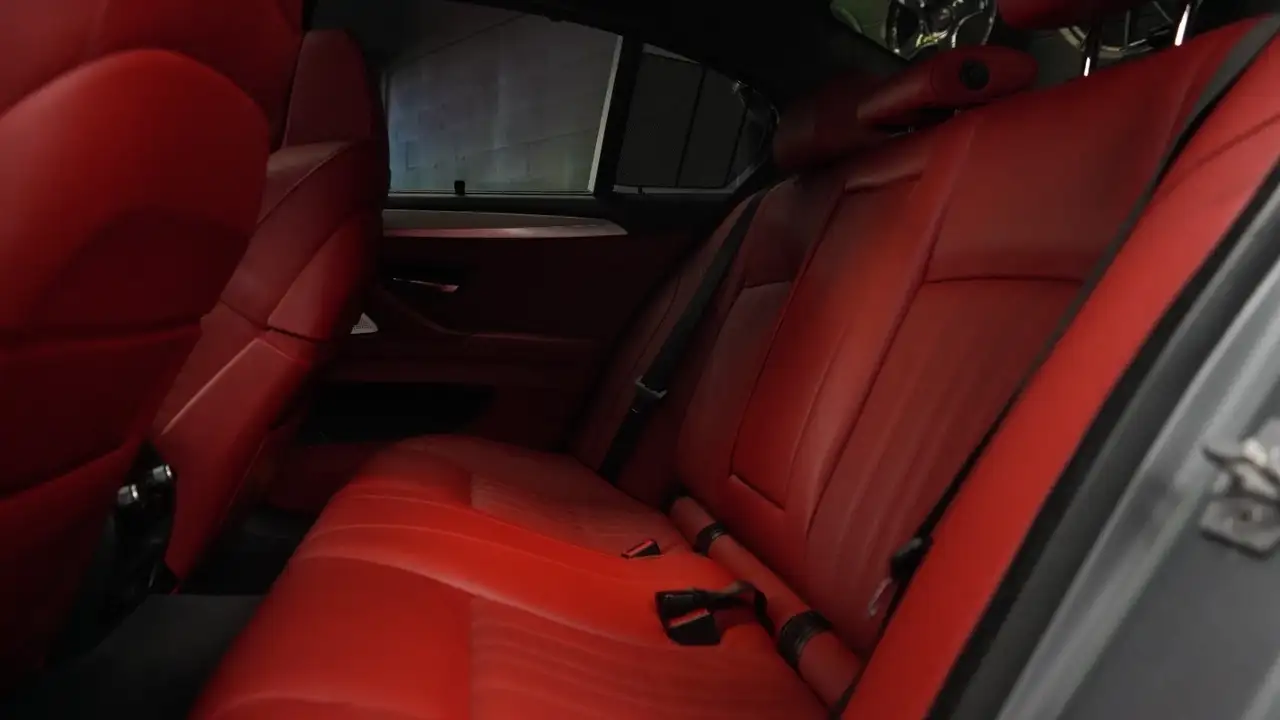 BMW M5 photo BMW M5
