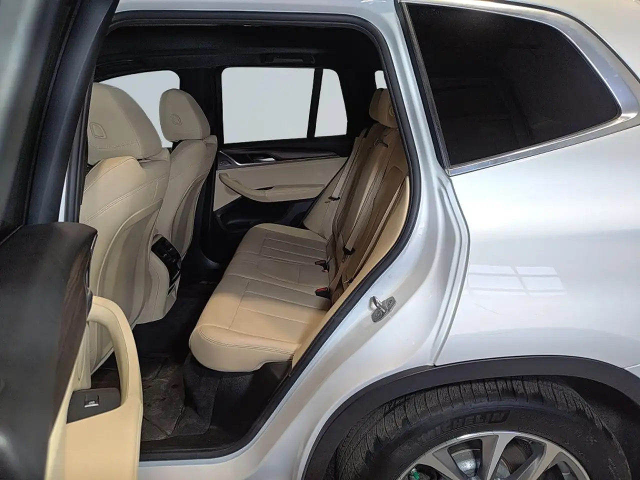 BMW X3 снимка BMW X3