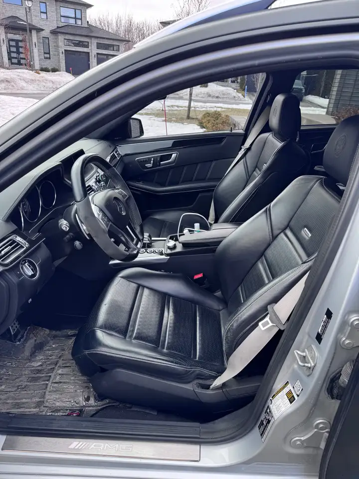 Mercedes-Benz E-Class photo Mercedes-Benz E-Class
