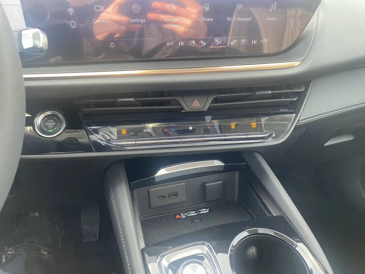 Buick Envision photo Buick Envision