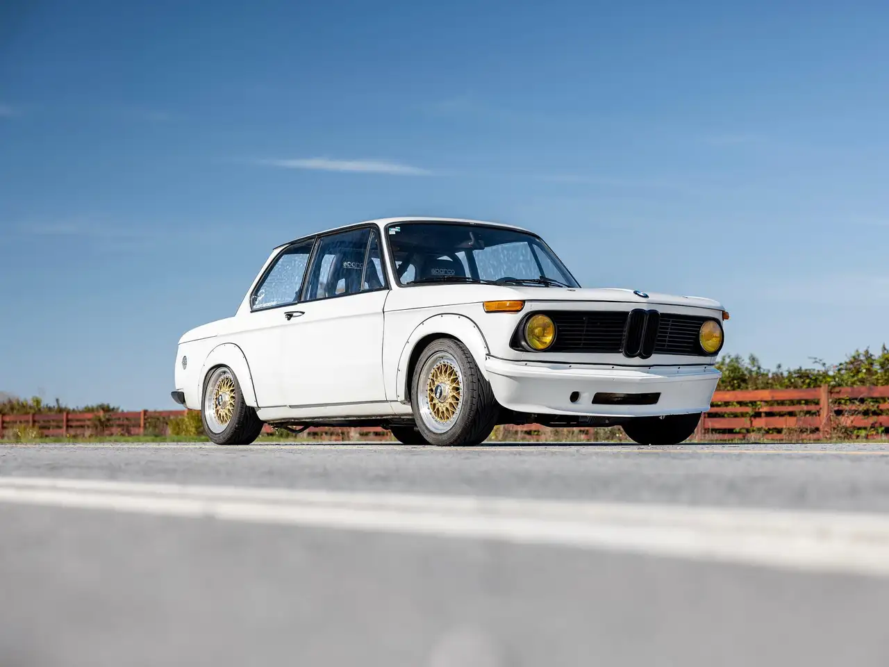 BMW 2002 photo BMW 2002