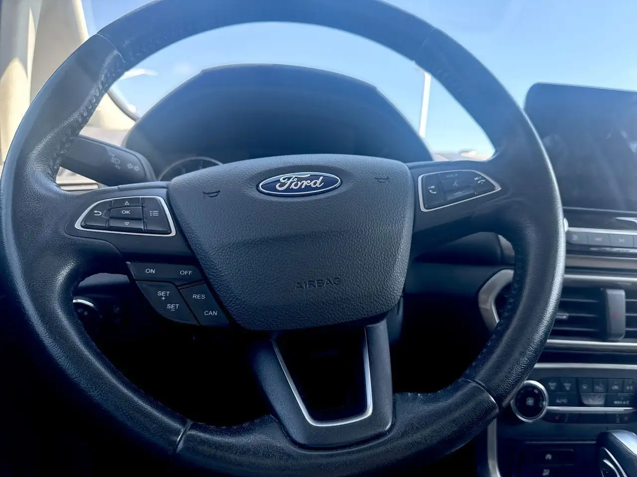 Ford EcoSport снимка Ford EcoSport