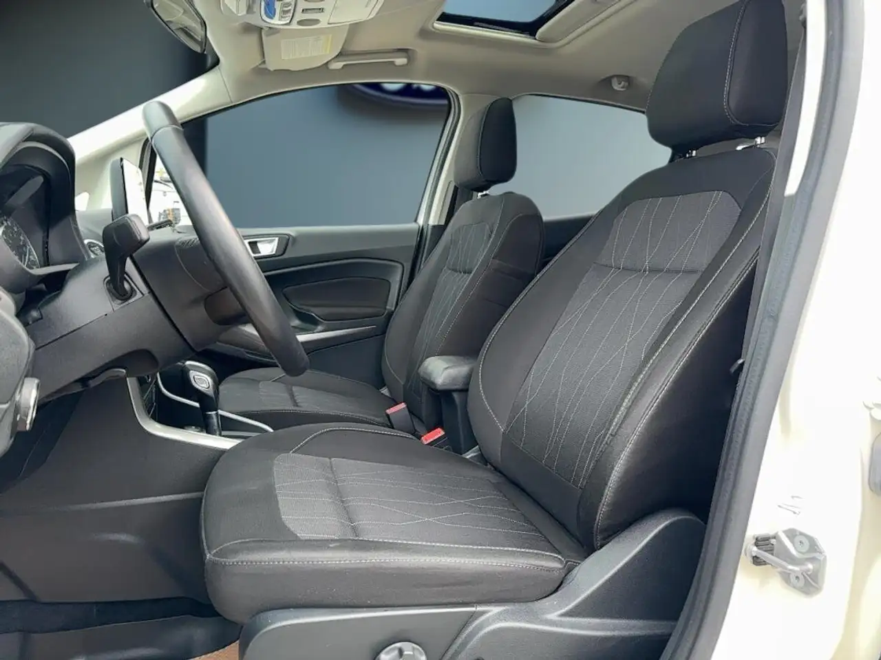 Ford EcoSport снимка Ford EcoSport