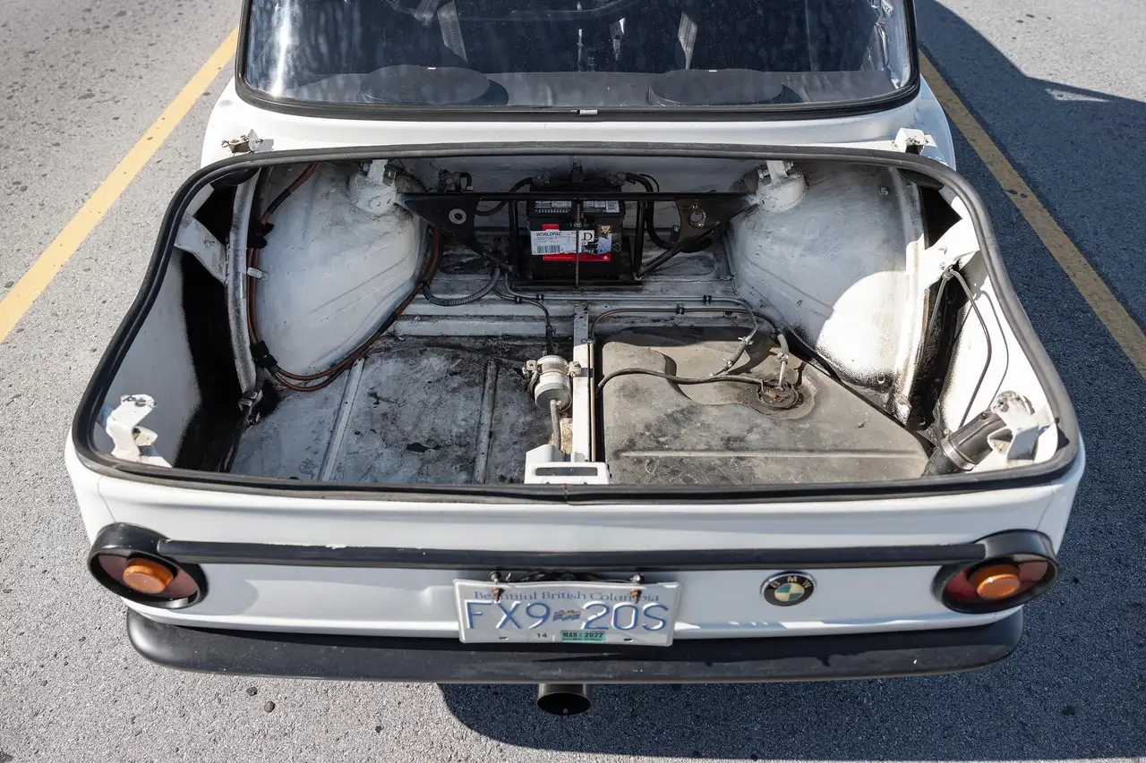 BMW 2002 photo BMW 2002