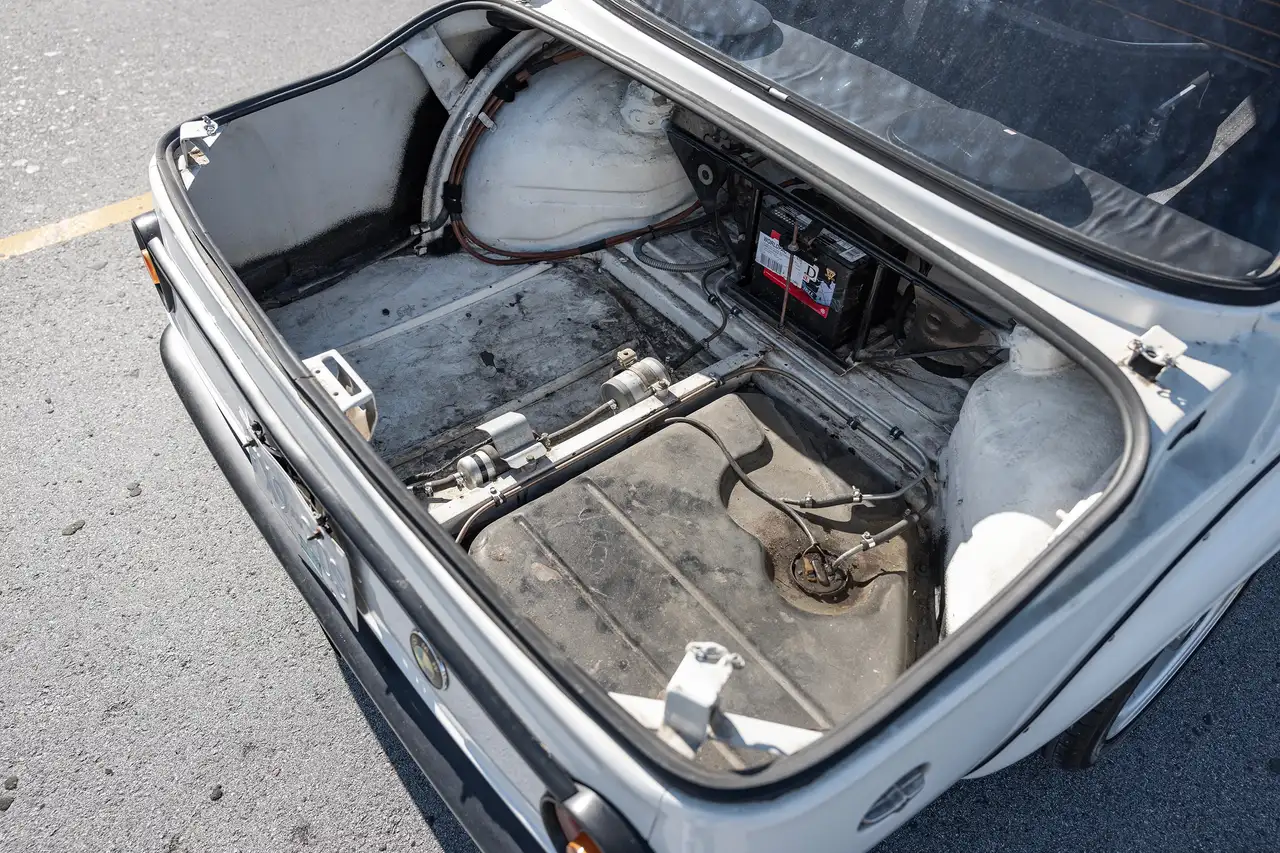 BMW 2002 photo BMW 2002