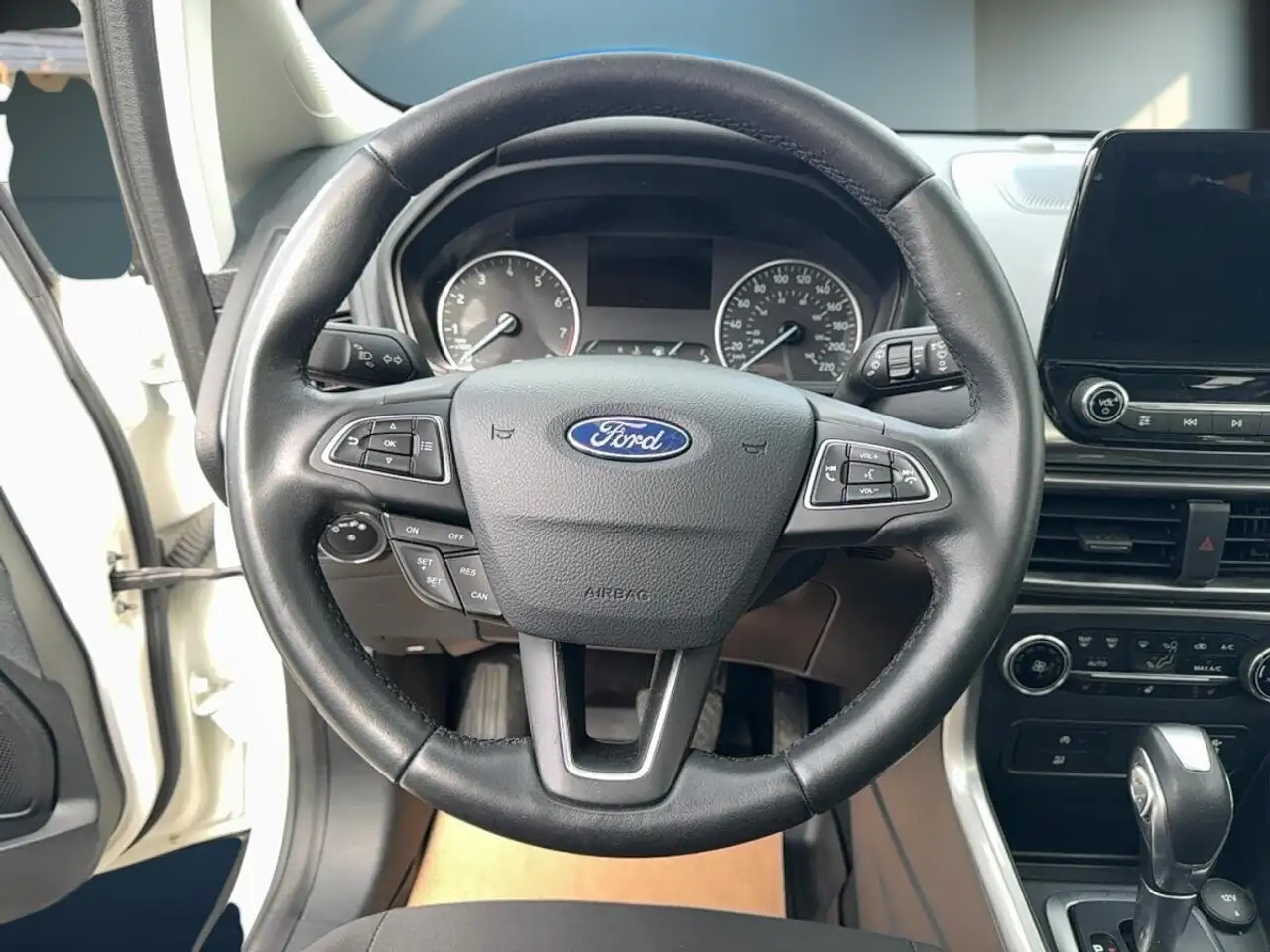 Ford EcoSport снимка Ford EcoSport
