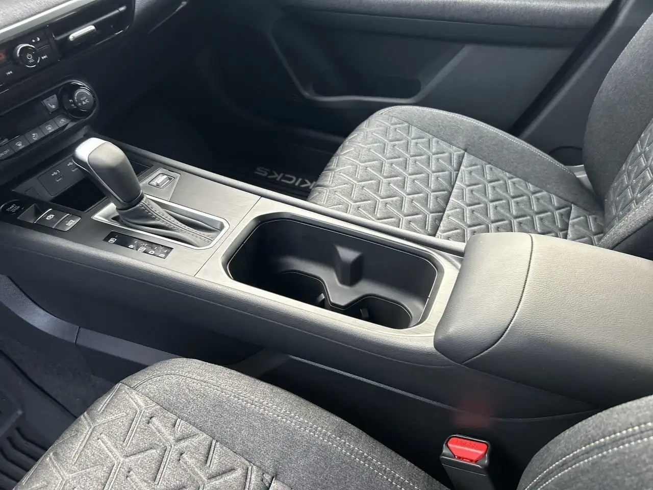Nissan Kicks fotografie Nissan Kicks