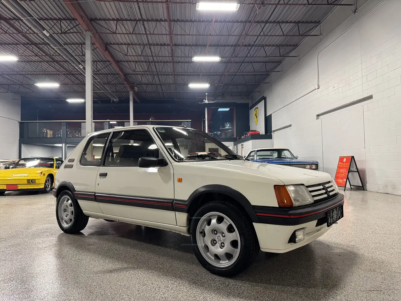 Peugeot 205 снимка Peugeot 205