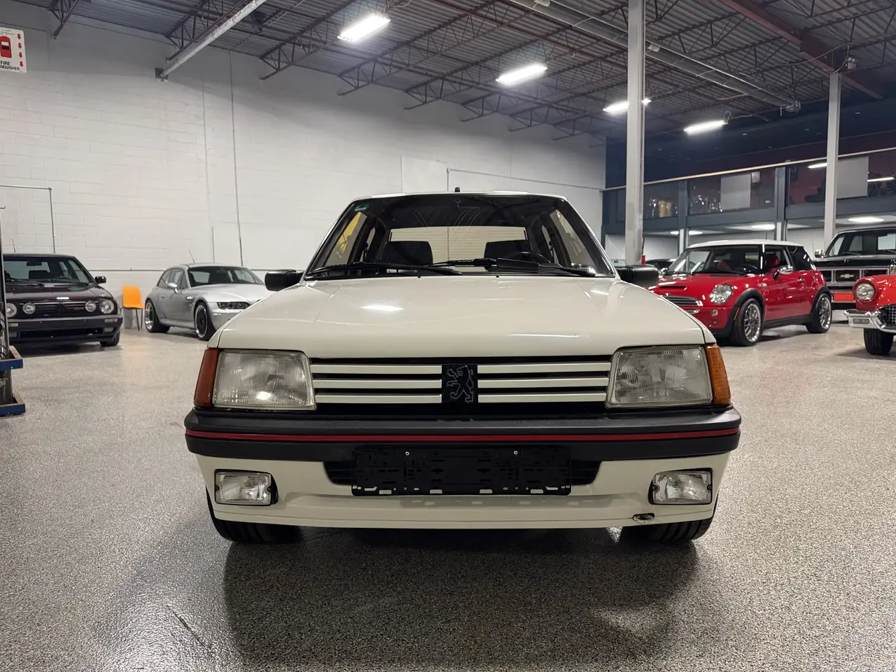 Peugeot 205 снимка Peugeot 205