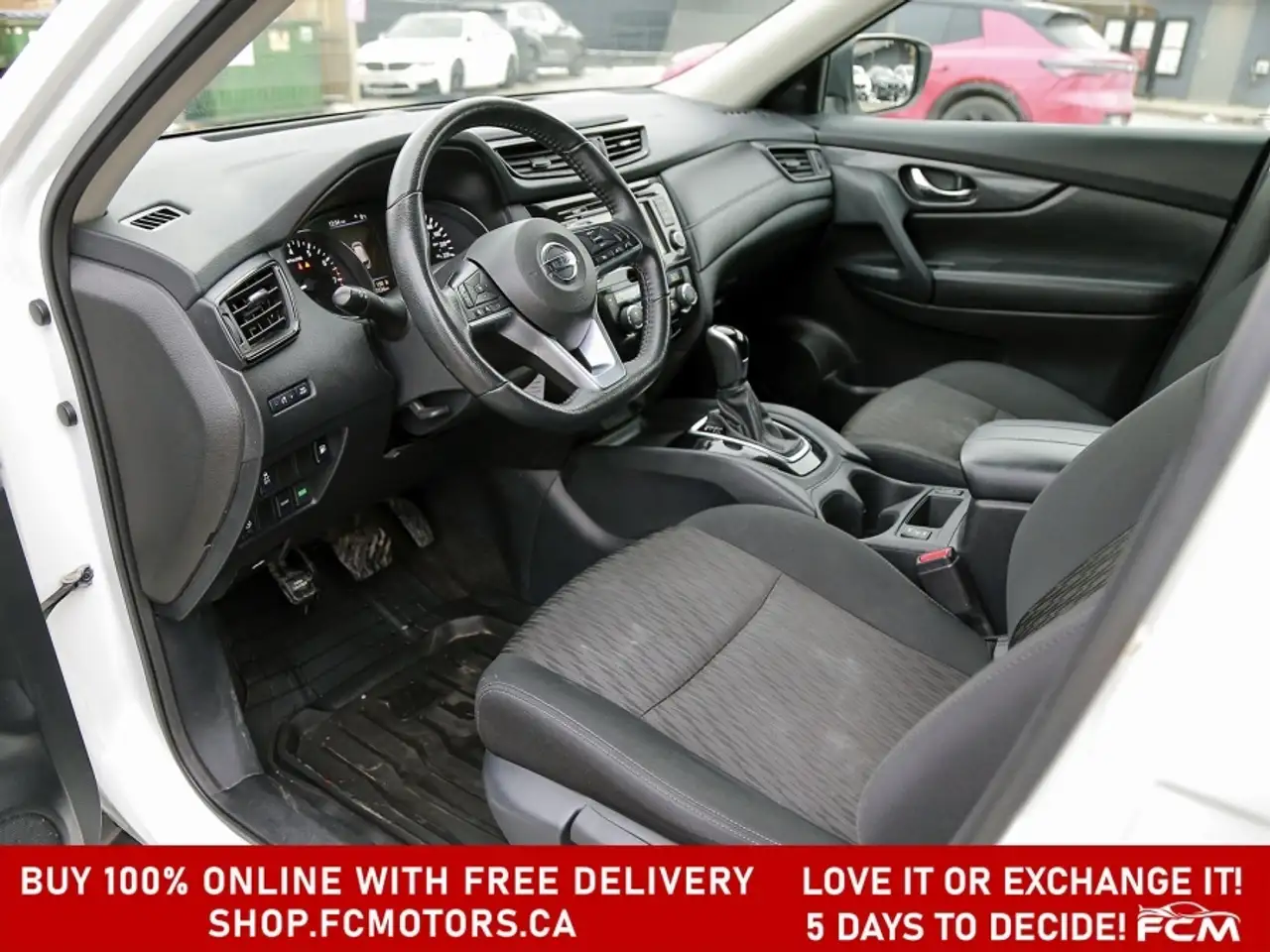 Nissan Rogue снимка Nissan Rogue