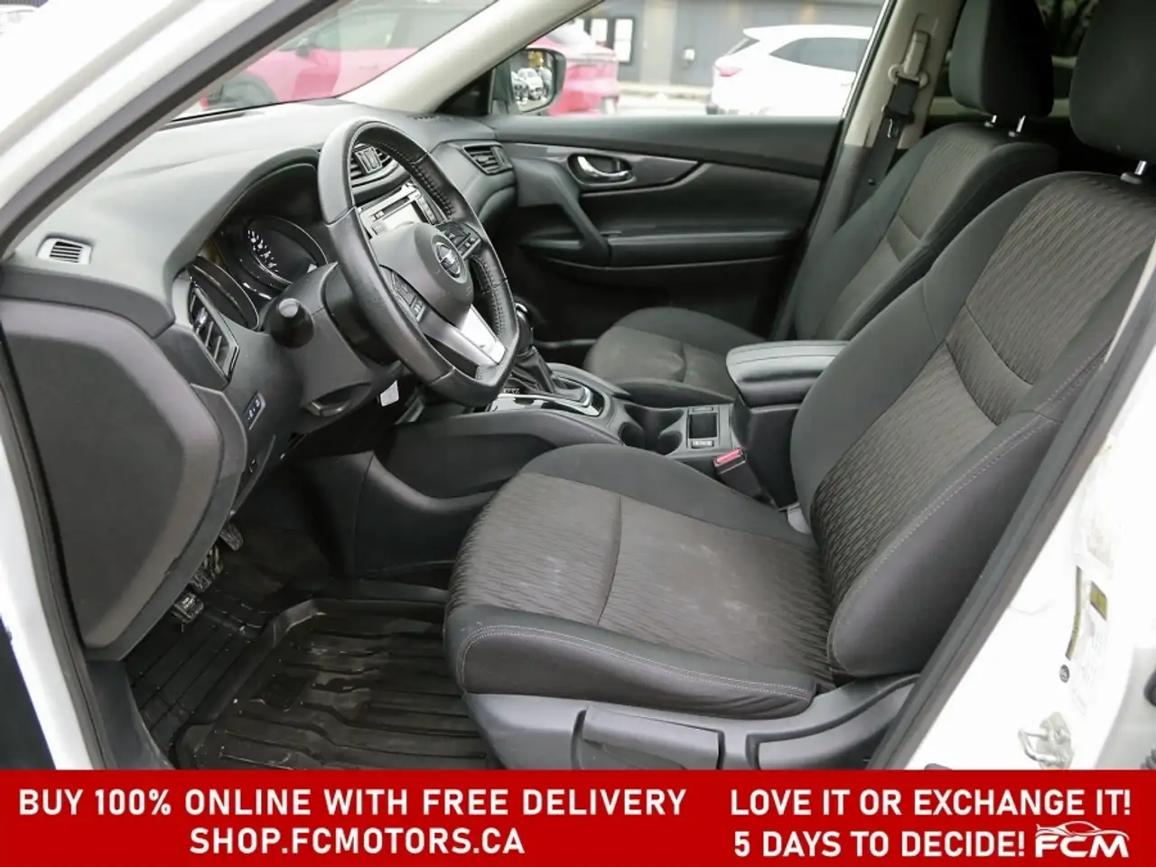 Nissan Rogue снимка Nissan Rogue