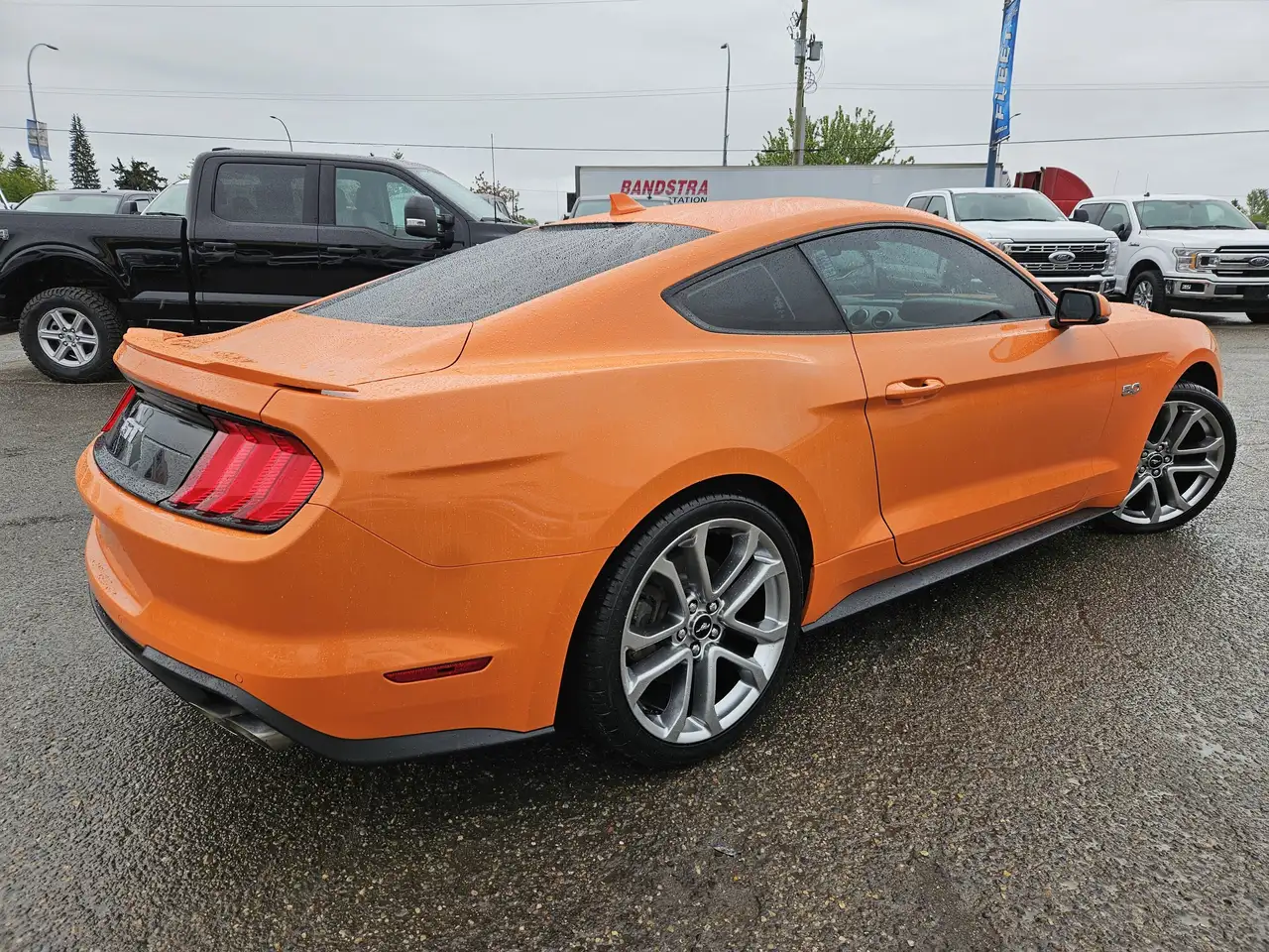 Ford Mustang photo Ford Mustang