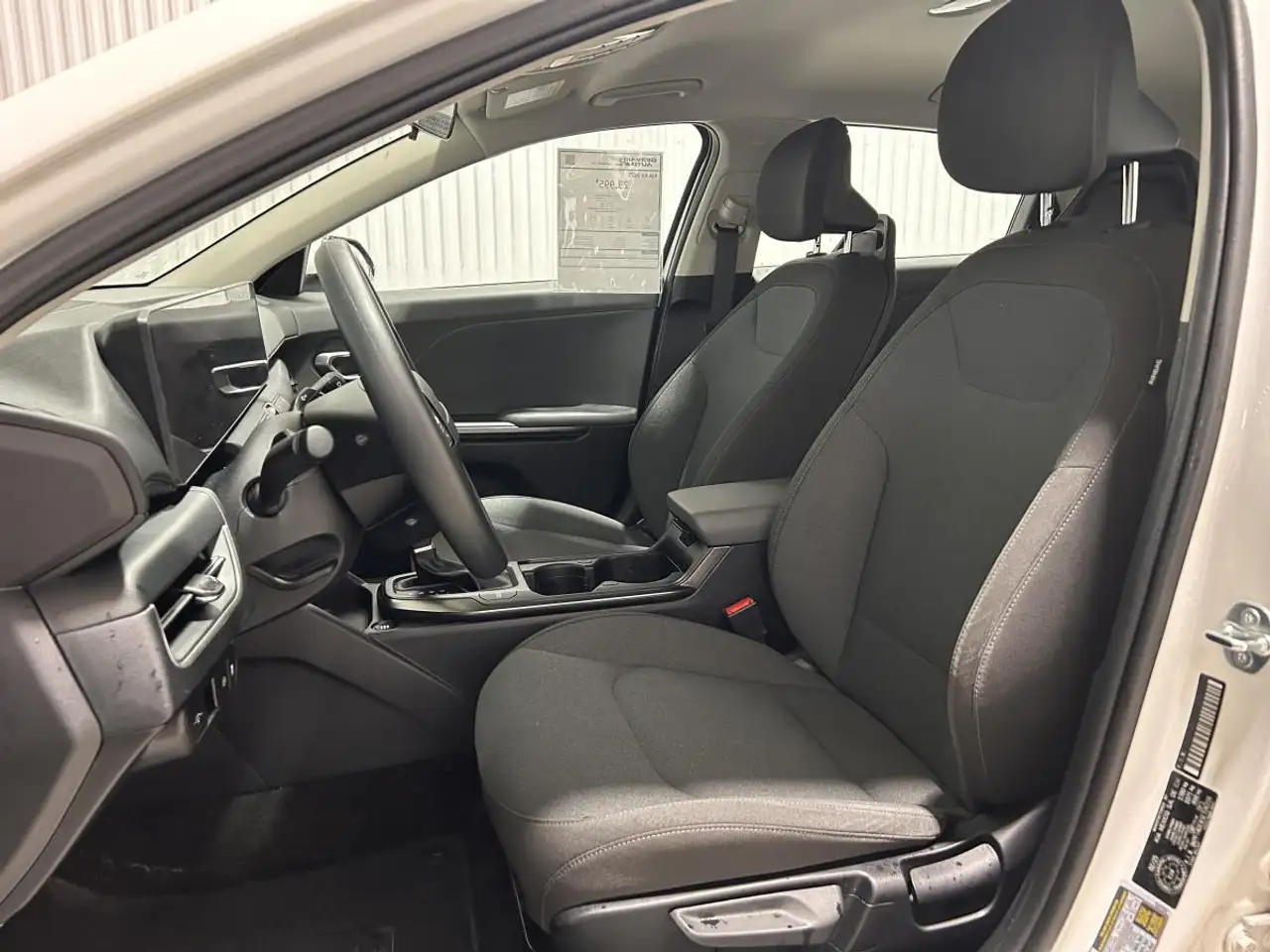 Kia K4 photo Kia K4