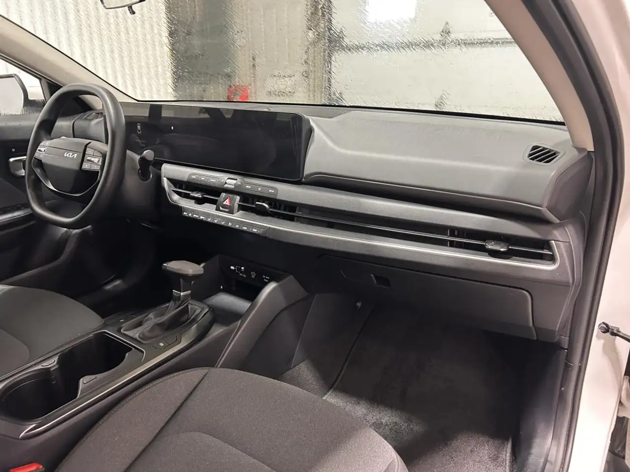Kia K4 photo Kia K4