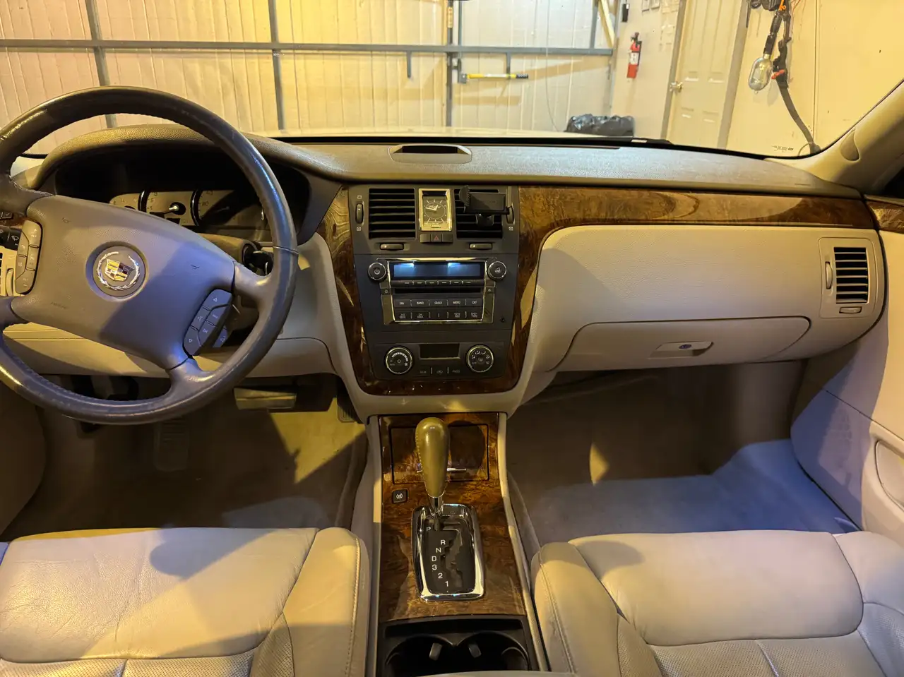 Cadillac DTS photo Cadillac DTS