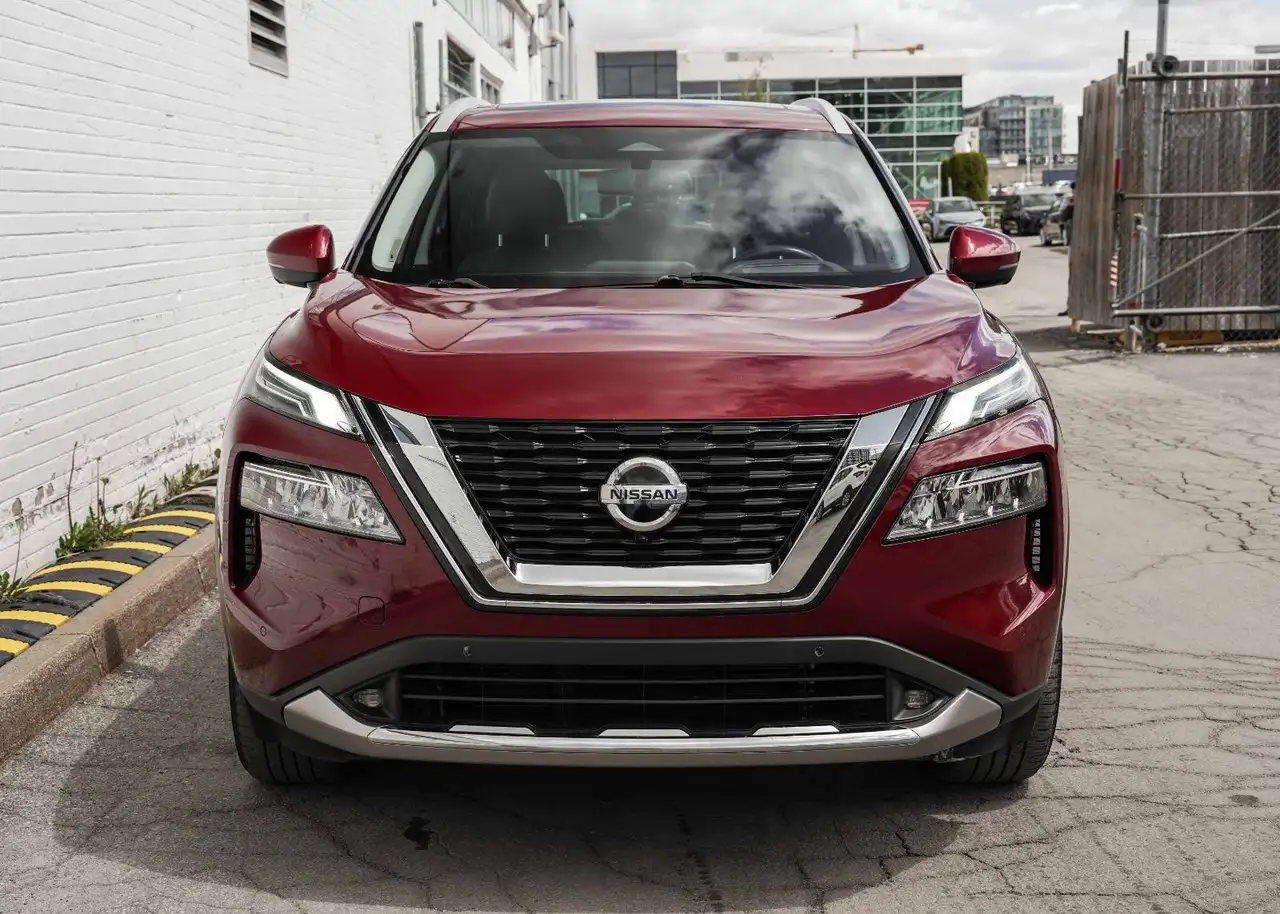 Nissan Rogue снимка Nissan Rogue