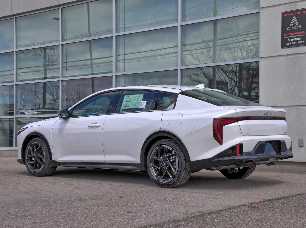Kia K4 снимка Kia K4