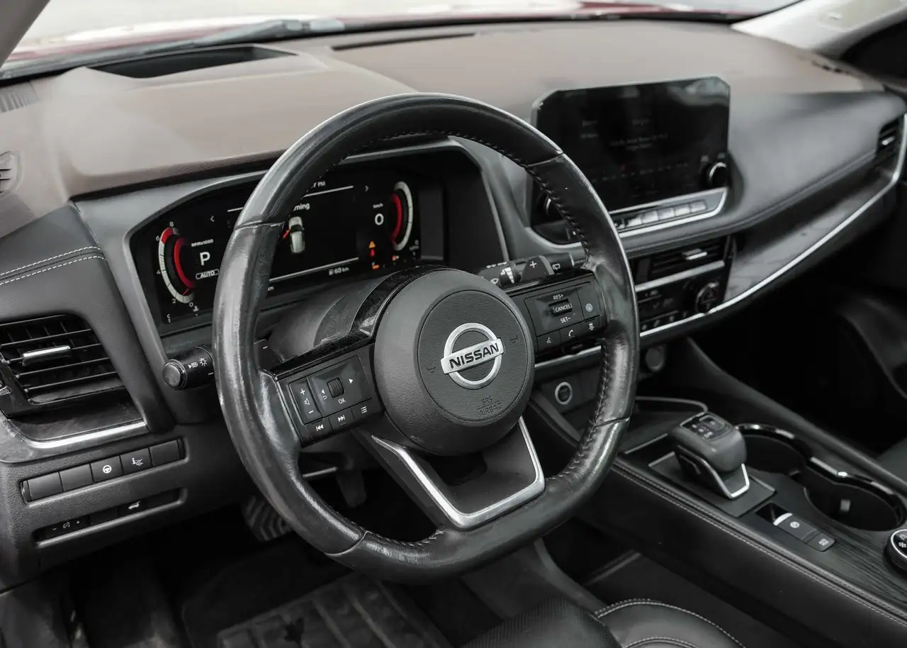 Nissan Rogue снимка Nissan Rogue