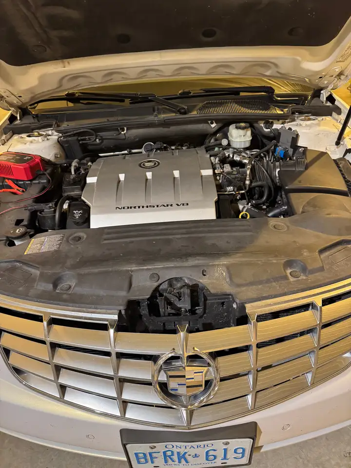 Cadillac DTS photo Cadillac DTS