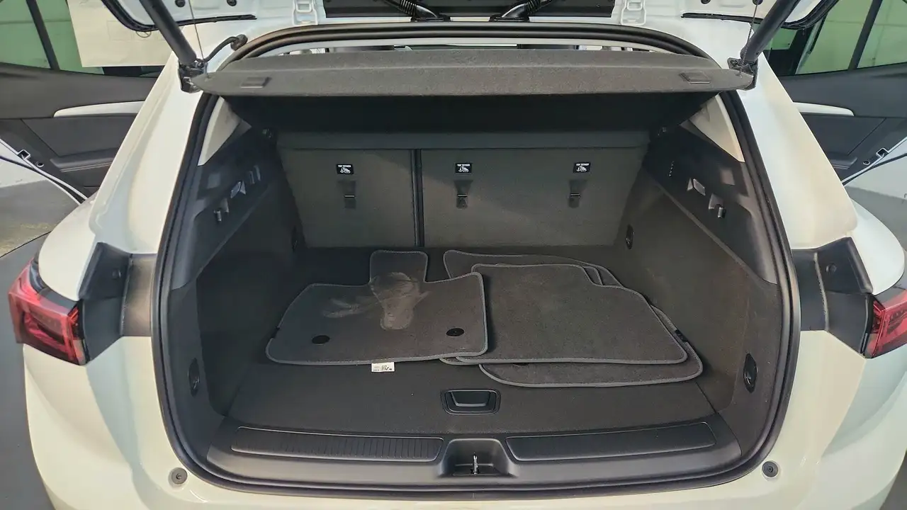Buick Envision photo Buick Envision