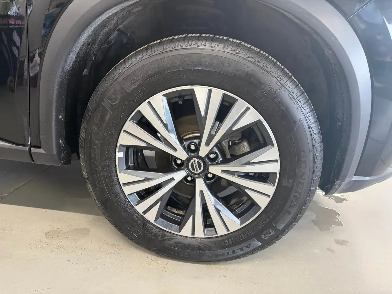 Nissan Rogue снимка Nissan Rogue