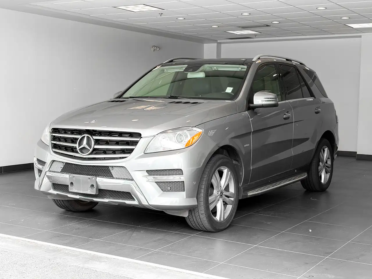 Mercedes-Benz M-Class fotografie Mercedes-Benz M-Class