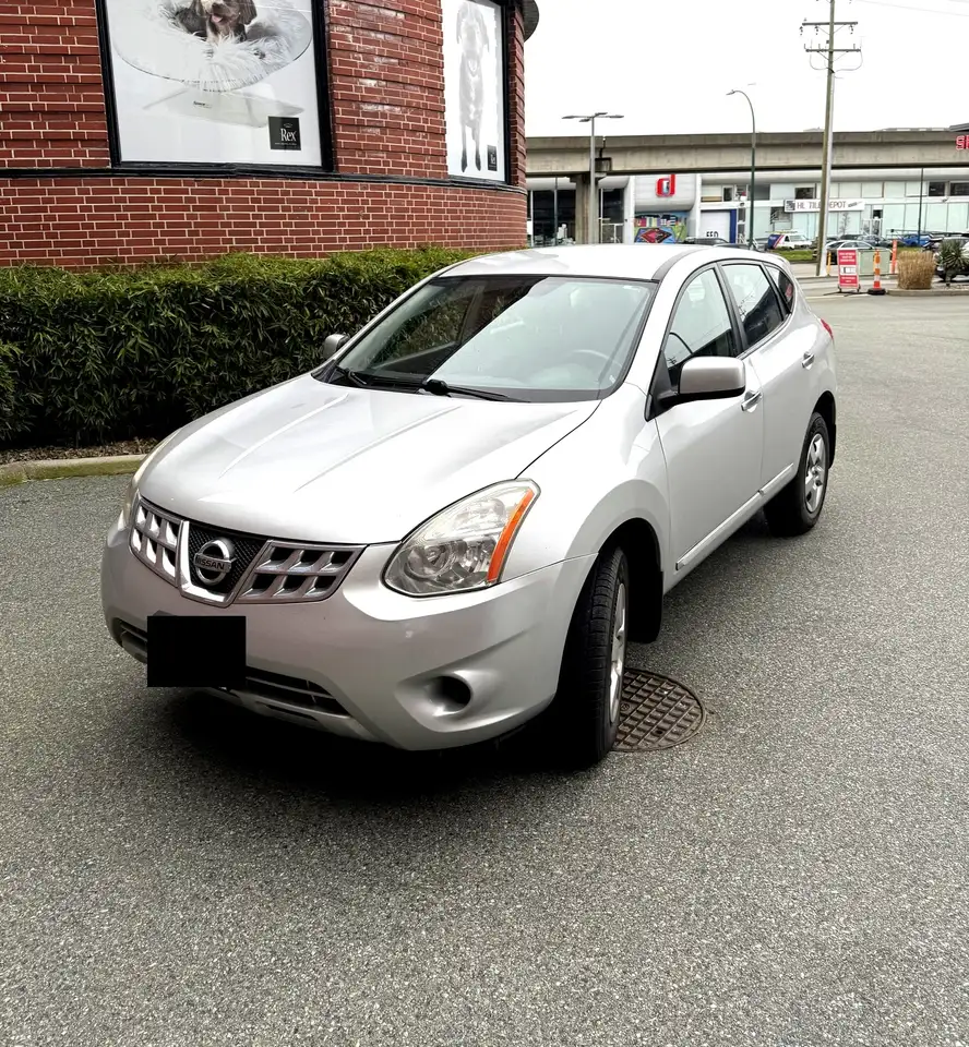 Nissan Rogue fotografie Nissan Rogue