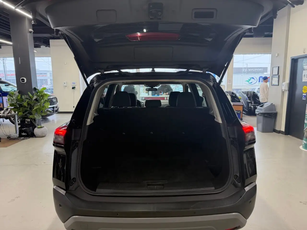 Nissan Rogue снимка Nissan Rogue