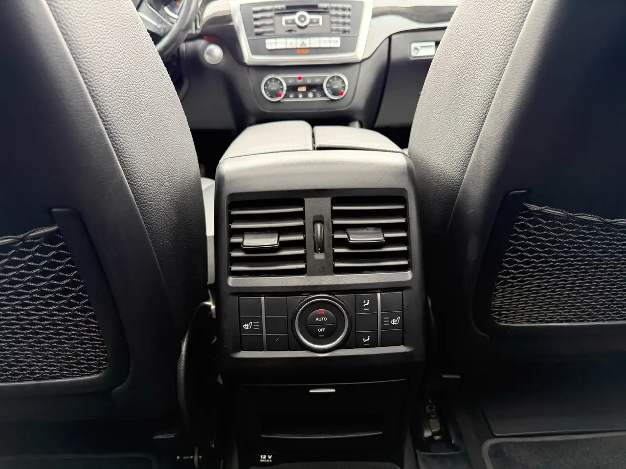 Mercedes-Benz M-Class photo Mercedes-Benz M-Class