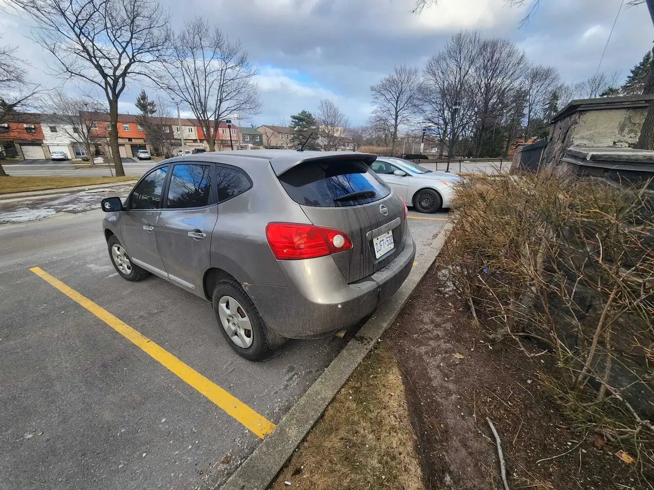 Nissan Rogue снимка Nissan Rogue