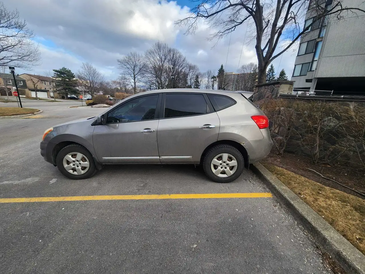 Nissan Rogue снимка Nissan Rogue