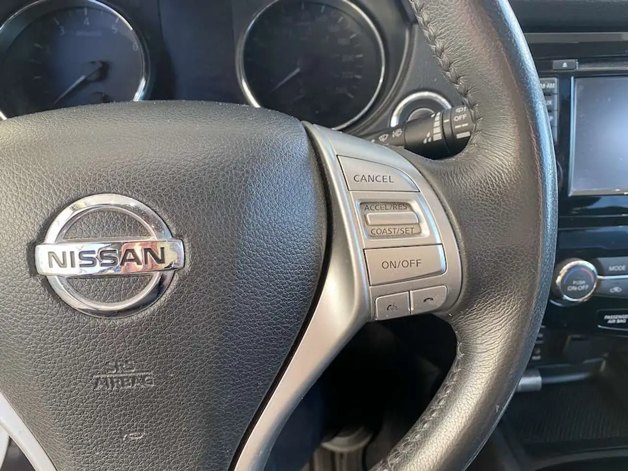 Nissan Rogue fotografie Nissan Rogue