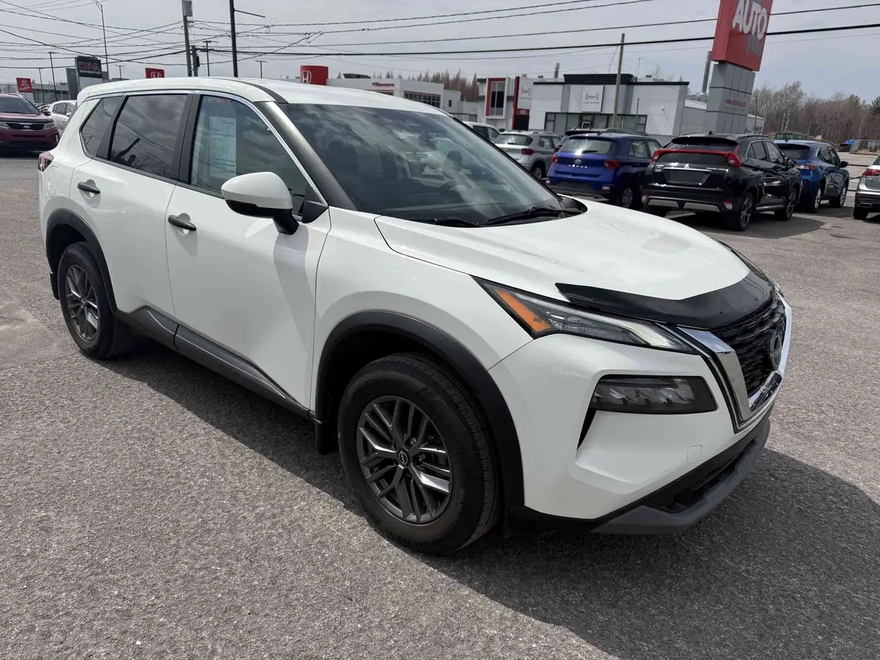 Nissan Rogue снимка Nissan Rogue