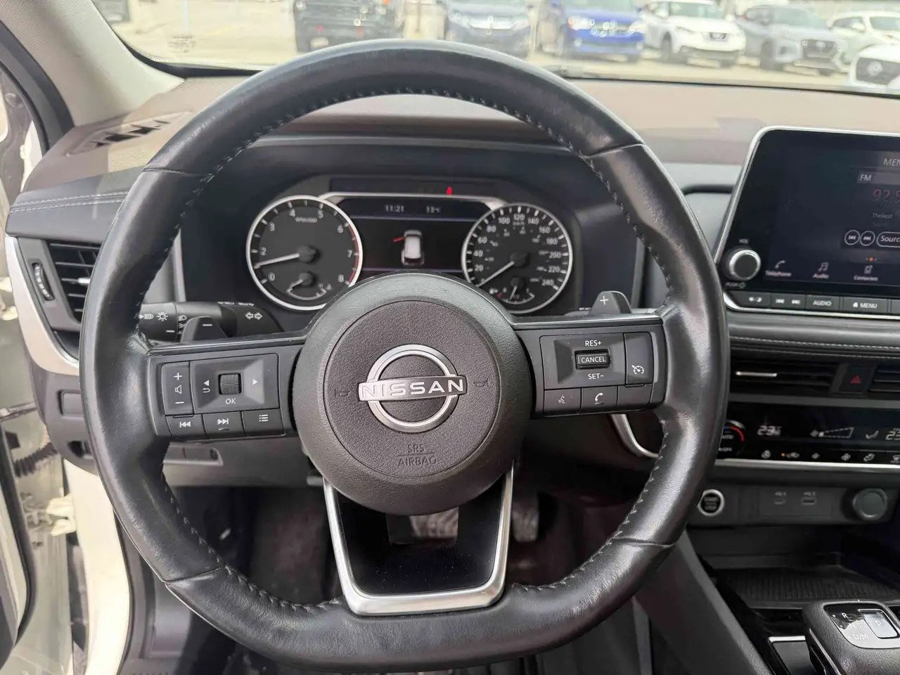 Nissan Rogue снимка Nissan Rogue