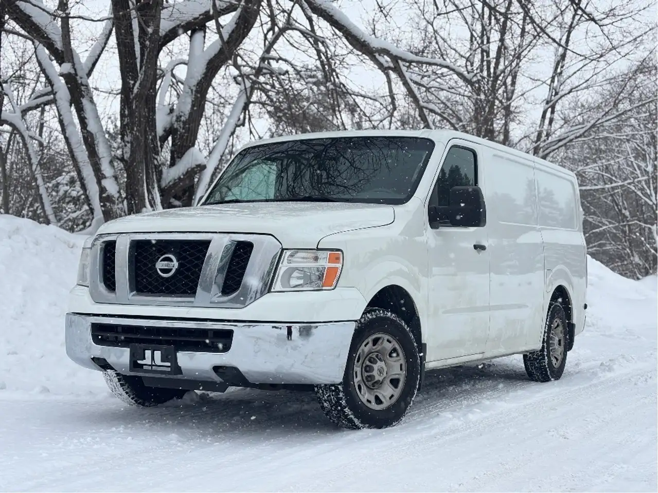 Nissan NV Cargo снимка Nissan NV Cargo