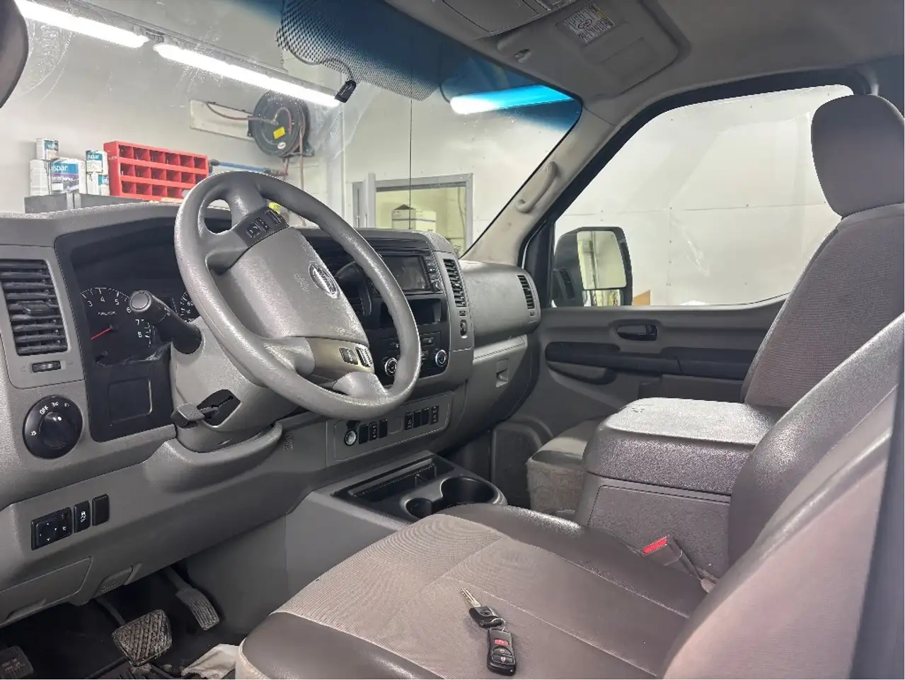 Nissan NV Cargo снимка Nissan NV Cargo