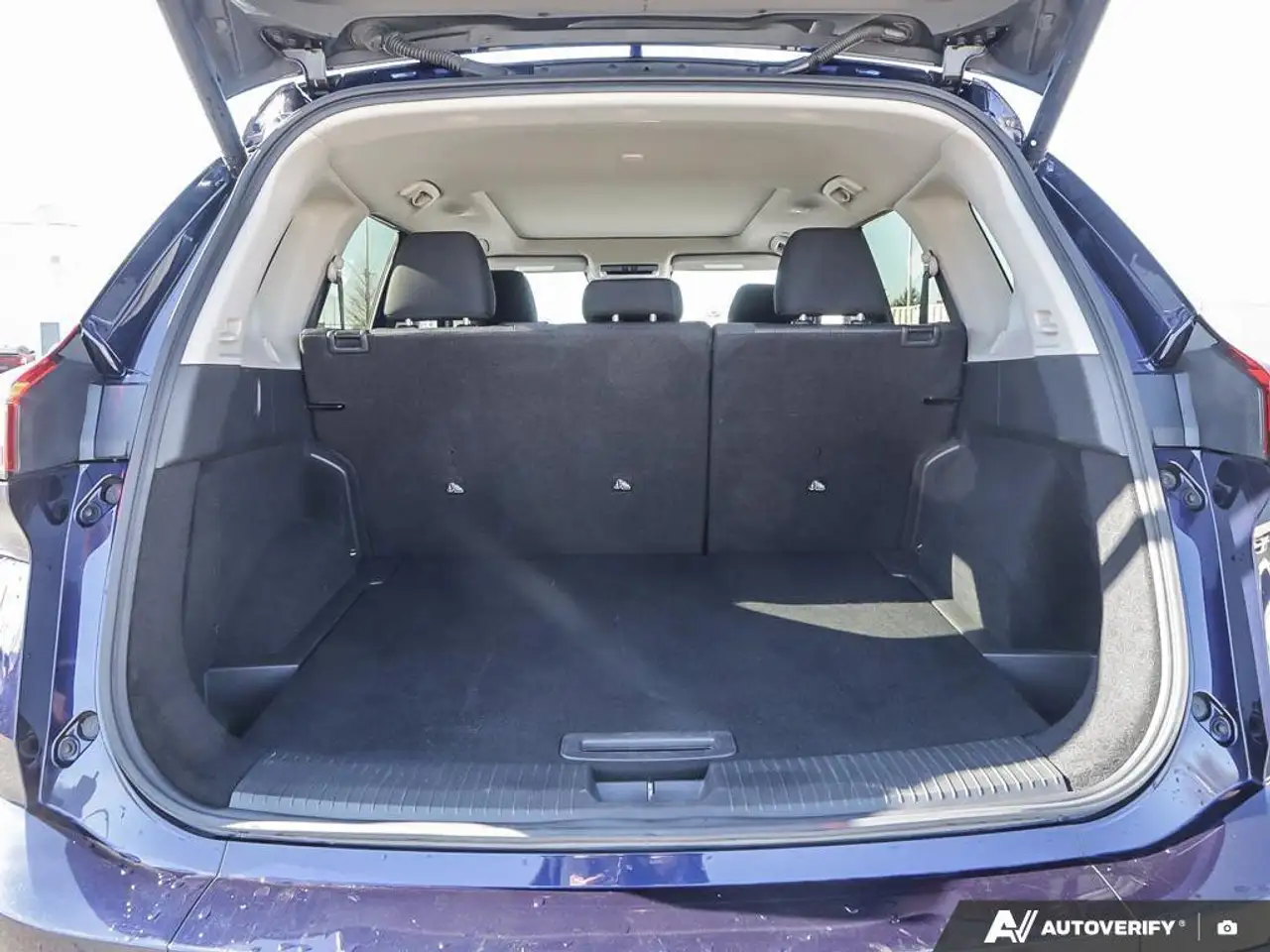 Nissan Rogue fotografie Nissan Rogue