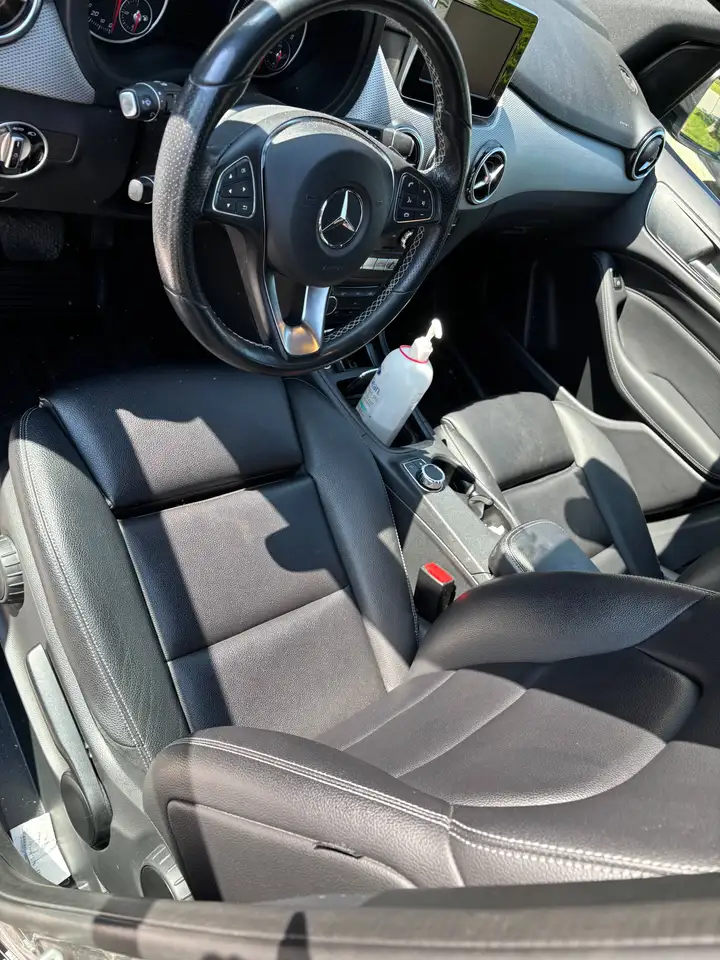 Mercedes-Benz B-Class photo Mercedes-Benz B-Class
