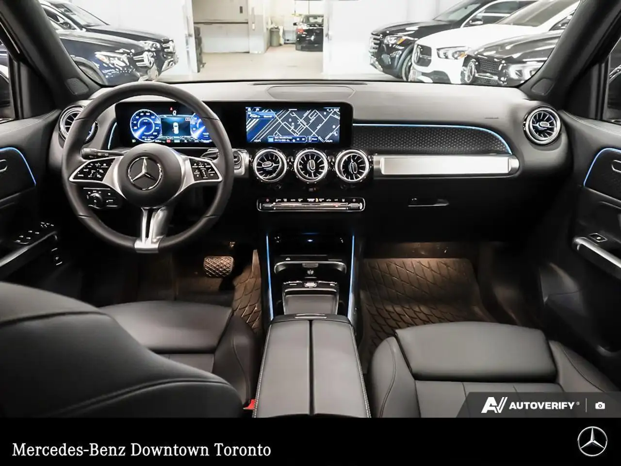 Mercedes-Benz EQB снимка Mercedes-Benz EQB