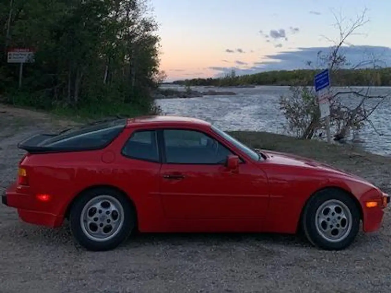 Porsche 944 снимка Porsche 944
