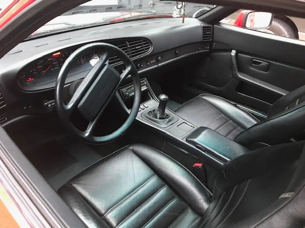Porsche 944 снимка Porsche 944