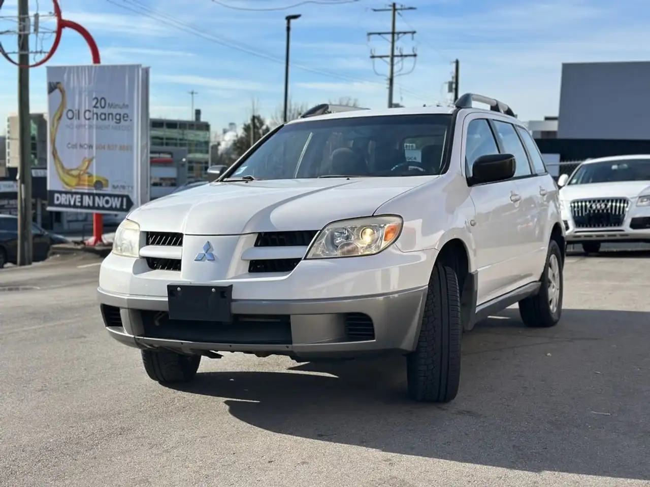 Mitsubishi Outlander снимка Mitsubishi Outlander