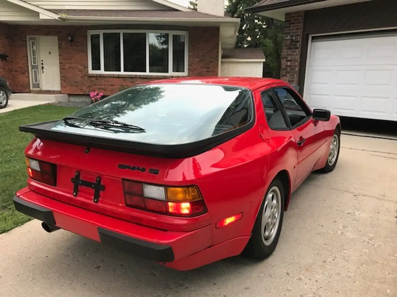 Porsche 944 снимка Porsche 944